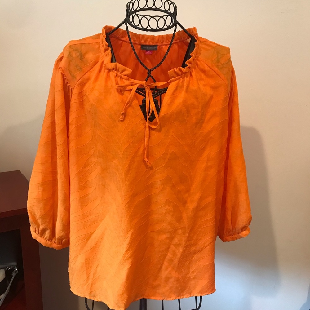 Vince Camuto gorgeous top
